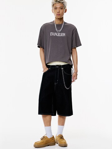 Tricou 'EVANGELION' de la Pull&Bear pe gri