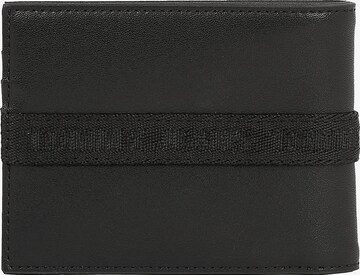 Tommy Jeans Portemonnaie 'Essential' in Schwarz