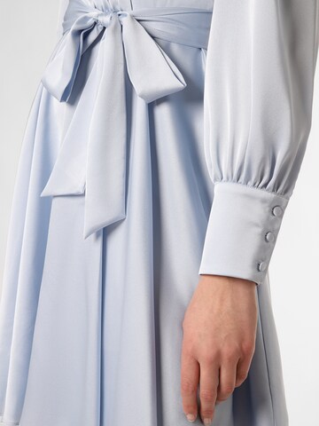 Robe de cocktail Marie Lund en bleu