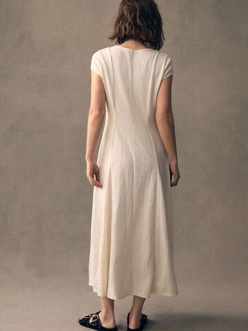 Next Рокля в бежово