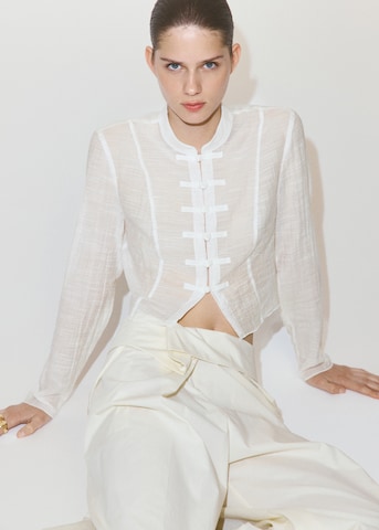Camicia da donna 'MANDARIN' di MANGO in beige: frontale