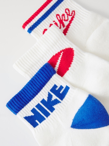 NIKE Спортни чорапи в бяло