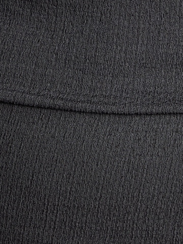 ONLY Carmakoma - Acampanado Pantalón 'CARHILLARY' en negro