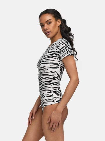 cfab (formerly creamy fabrics) - Body en blanco