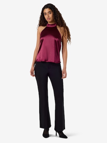 Top di Noisy may in rosso