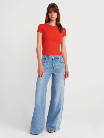 Maglietta 'T-Shirts' di Dilvin in rosso
