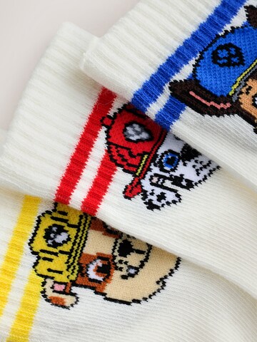 Next Sockor i vit