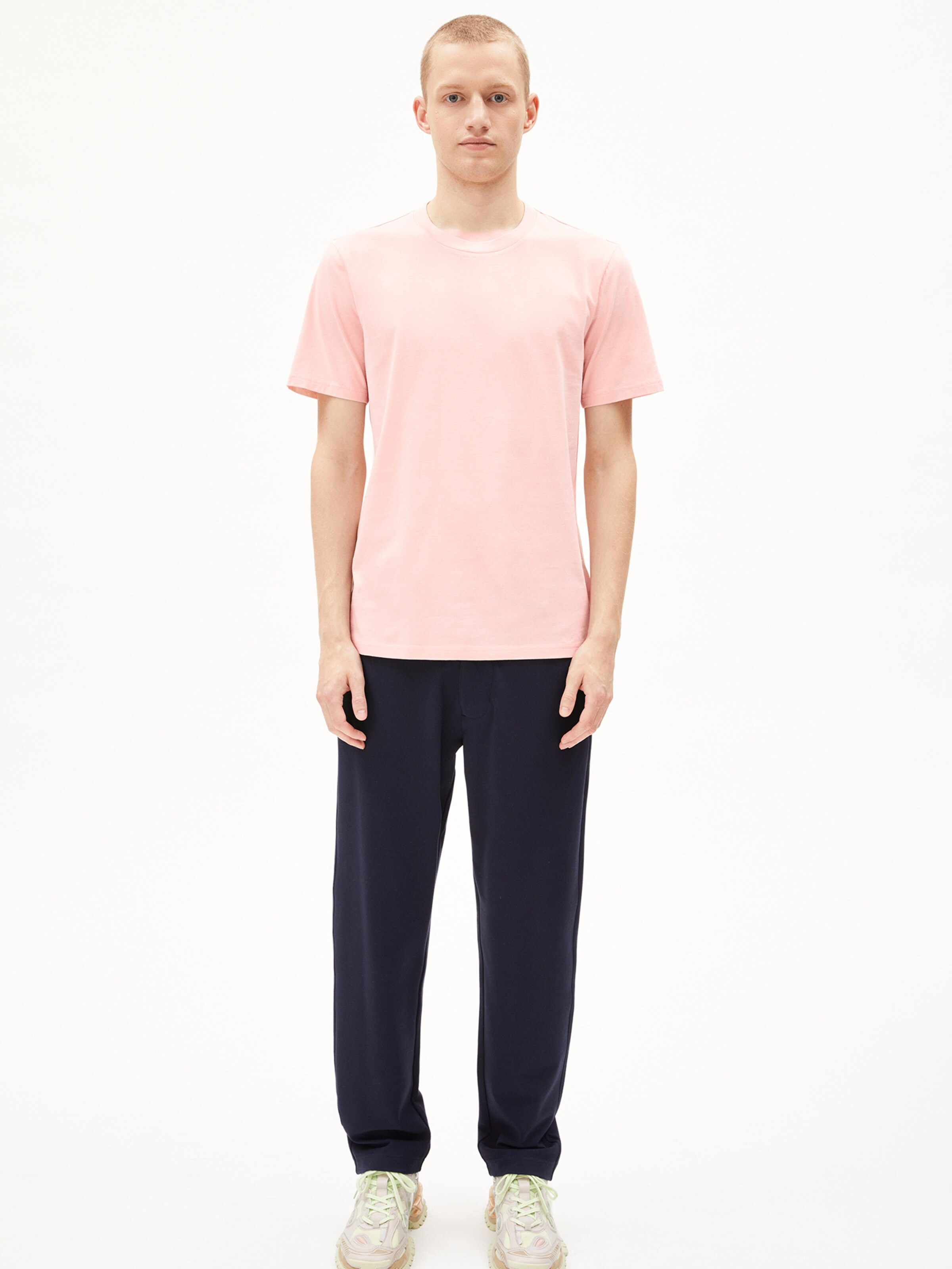 ARMEDANGELS Regular Fit T-Shirt ' JAAMES ' in Pink