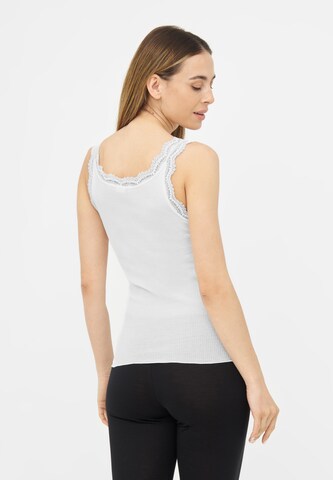 TOOche Undershirt 'White Sky' in White