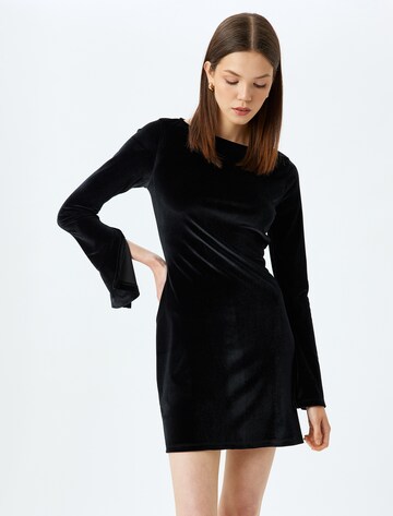 Koton Dress in Black: front