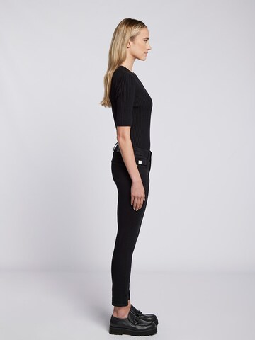 Goldgarn Skinny Jeans in Schwarz