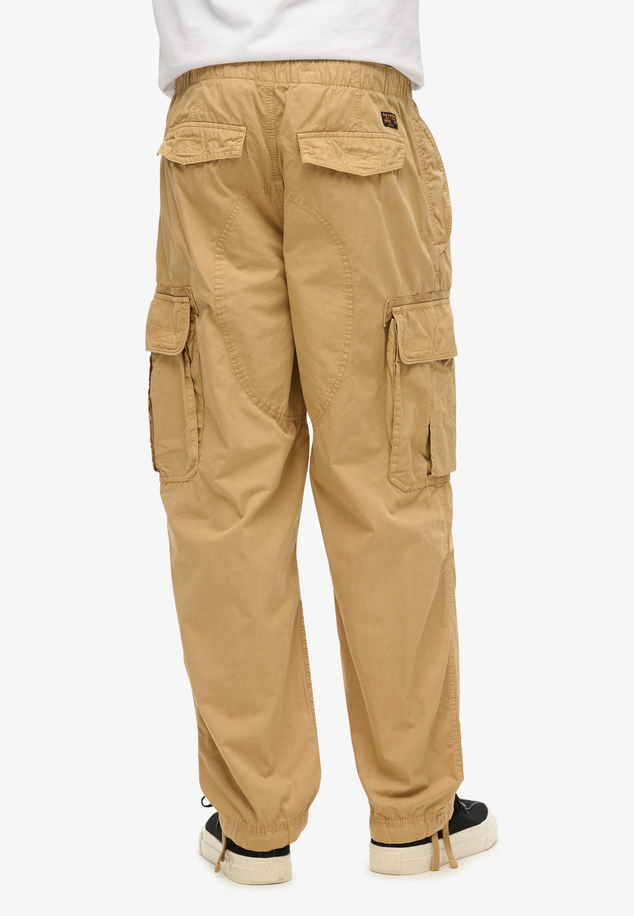 Superdry Loosefit Cargobroek in Beige