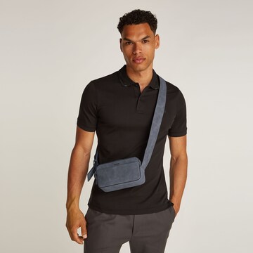Calvin Klein Crossbody Bag in Grey: front