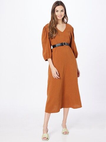 Robe 'FELANI' minimum en marron