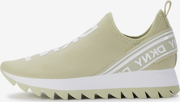 Sneaker bassa 'Abbi' di DKNY in verde: frontale
