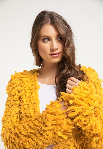 IZIA Knit Cardigan in Yellow