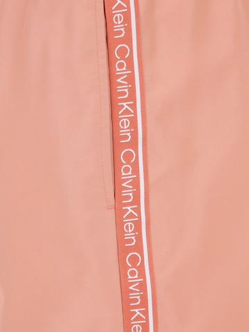 Calvin Klein Swimwear - Bermudas en rosa