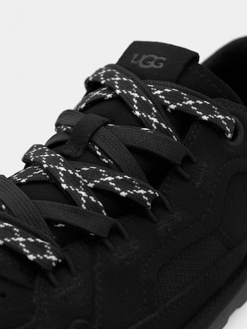 UGG Trampki niskie 'Minimel' w kolorze czarny