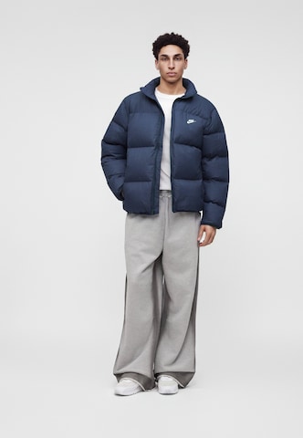 Nike Sportswear - Casaco de inverno 'CLUB' em cinzento