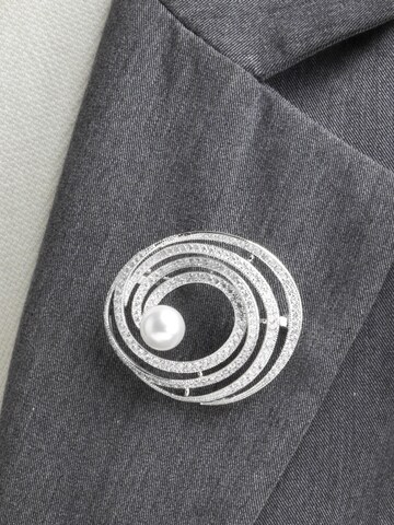 Luxenter Brooch 'Telah' in White