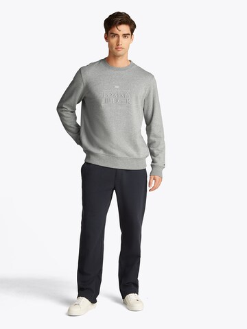 Felpa di TOMMY HILFIGER in grigio