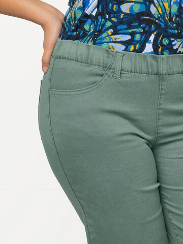 Ulla Popken - regular Pantalón en verde