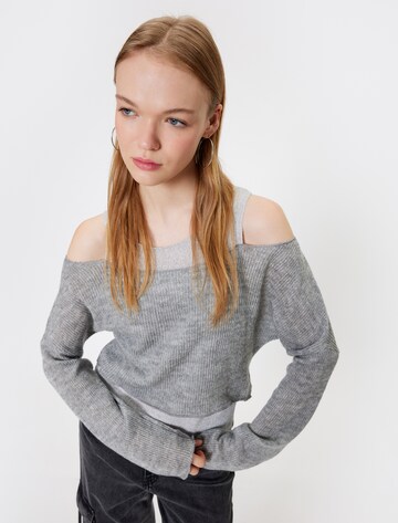 Koton Pullover in Grau