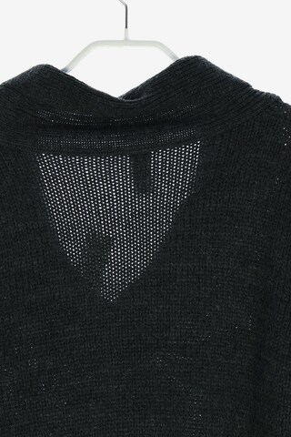 Madonna Sweater & Cardigan in M in Grey