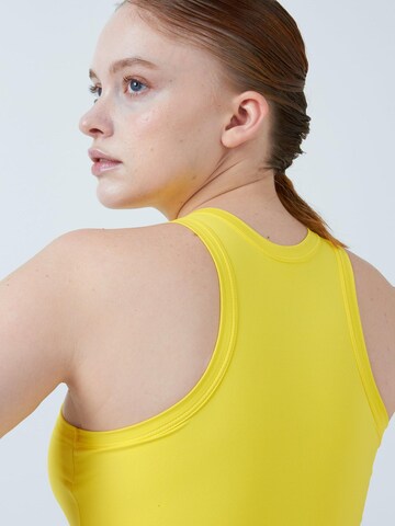 SPORTKIND Sporttop 'Tanktop High Neck'‌‌‌‌‌‌‌‌‌‌ in Gelb