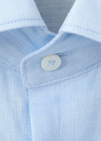 MANGO MAN Slim fit Button Up Shirt 'Tucan' in Blue