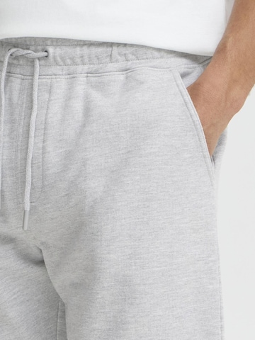 BLEND - Regular Calças 'Brody' em cinzento