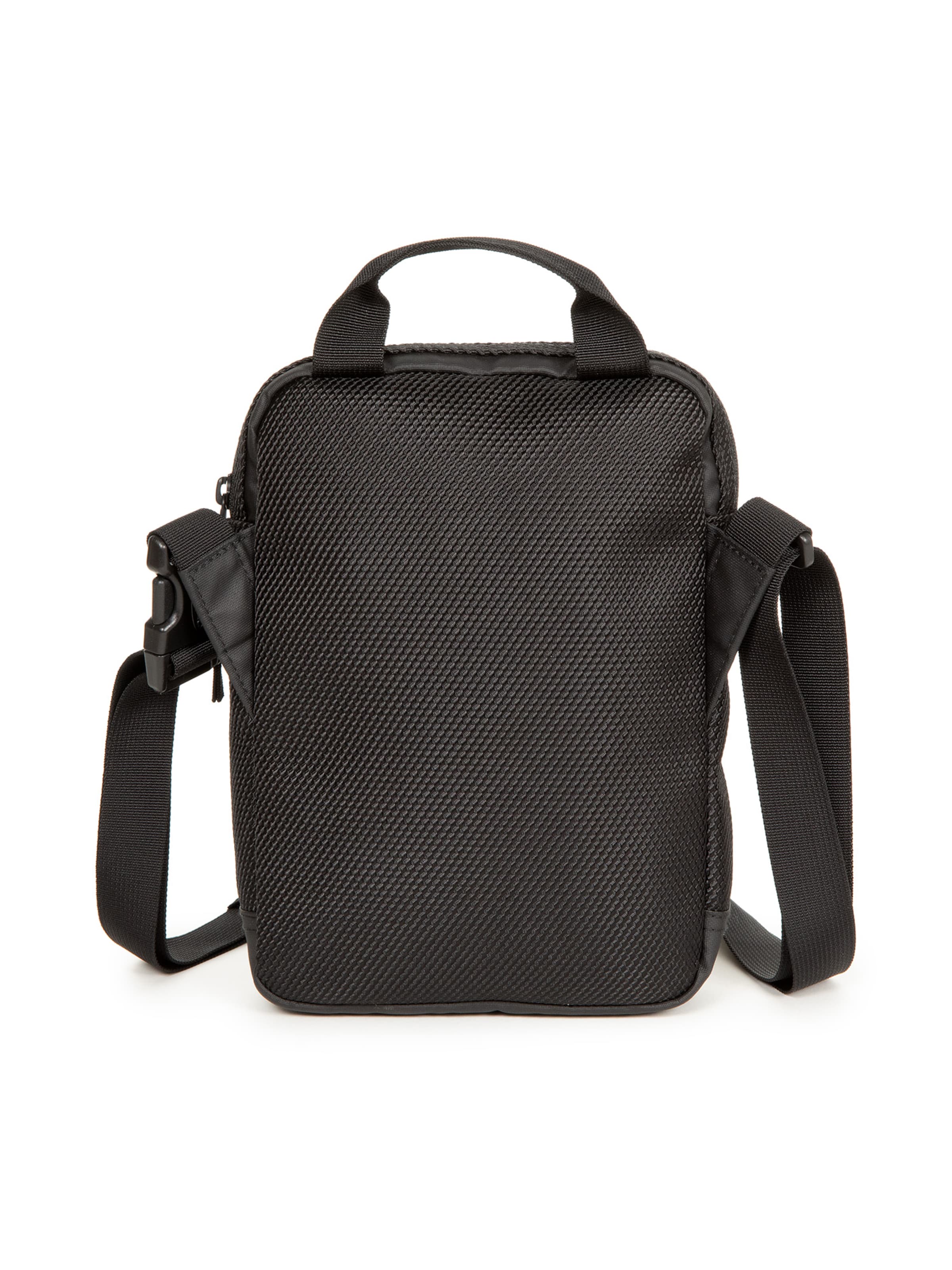 EASTPAK Τσάντα ώμου 'The One Cnnct' σε μαύρο