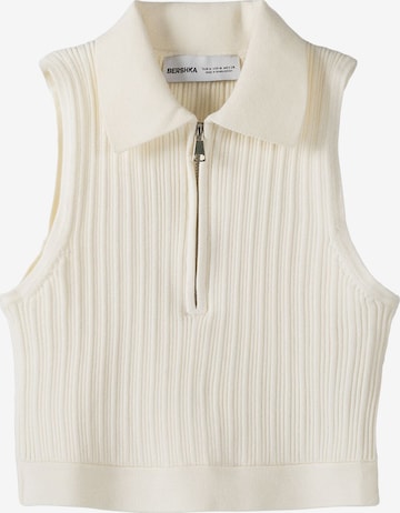 Bershka Knitted Top in Beige: front