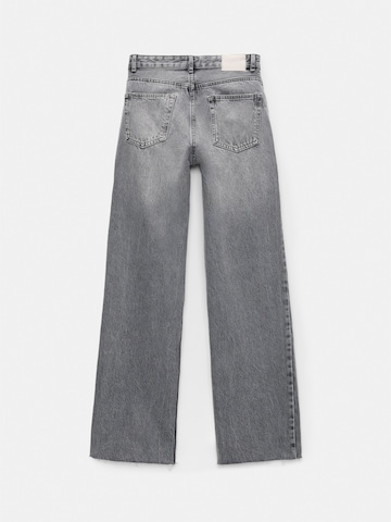 Pull&Bear Loosefit Jeans in Grijs