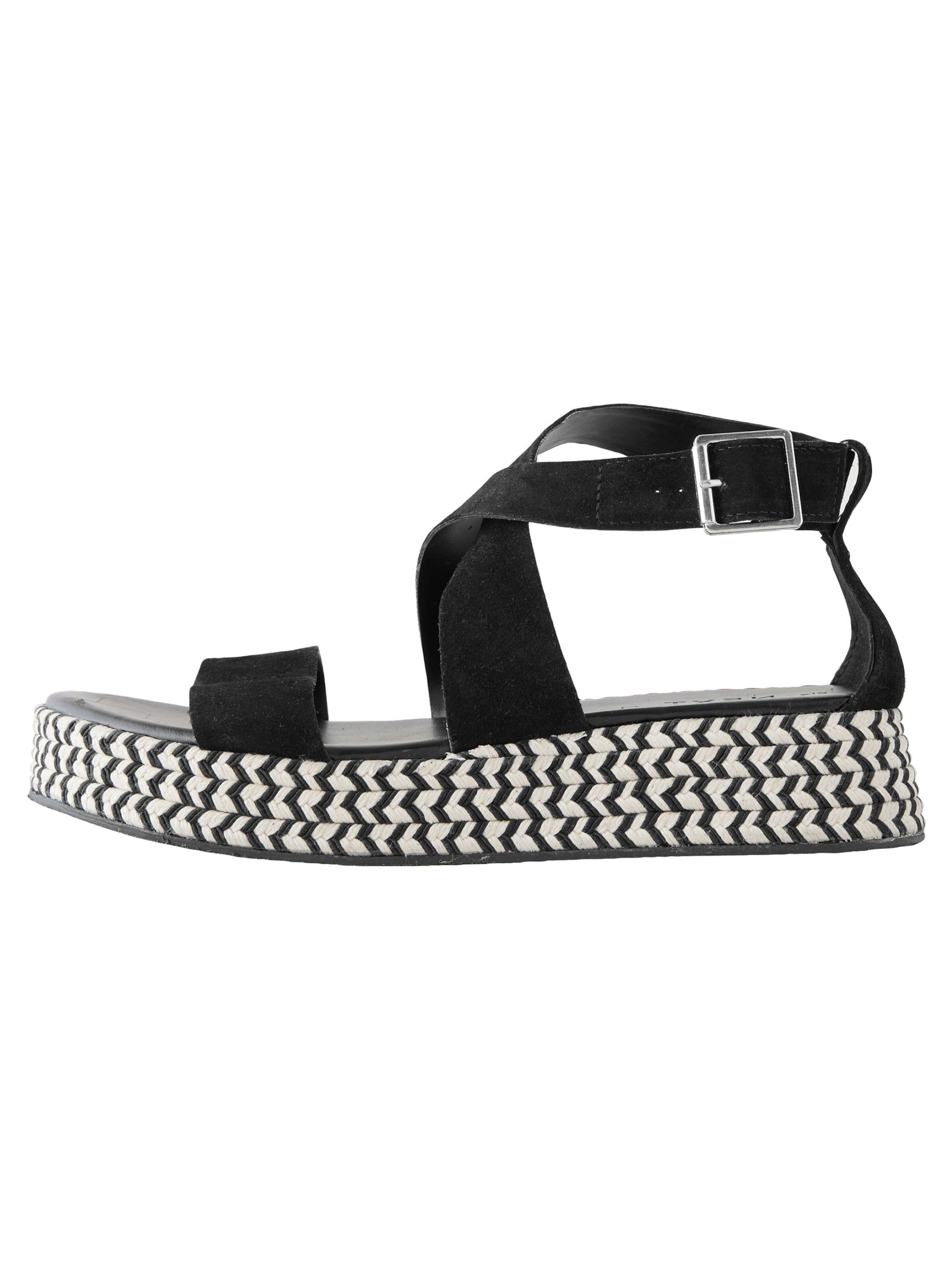 melns Next Sandales: no priekšpuses