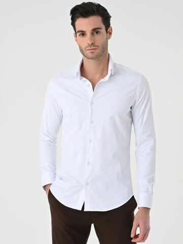 Antioch Regular fit Button Up Shirt in White: front