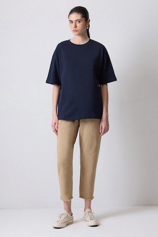 Touche Prive T-Shirt in Blau: Vorderseite