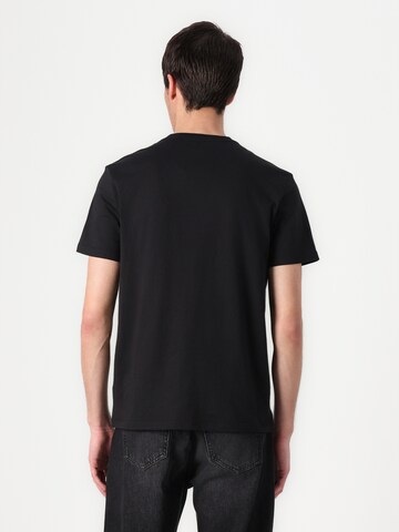 Calvin Klein Shirt in Black: back