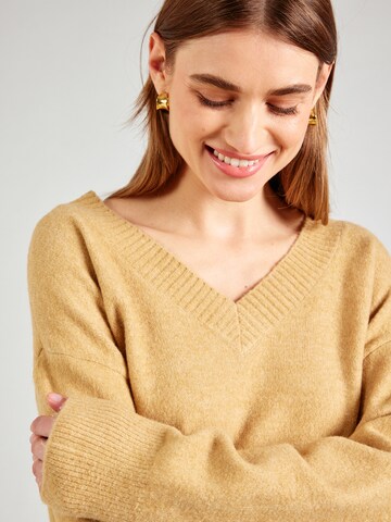 MYLAVIE by Sarah Harrison Sweater in Beige