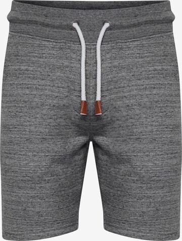 11 Project Sweatshorts 'Menne' in Grau: predná strana