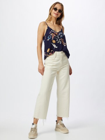 ABOUT YOU Top 'Cassia' in Blauw