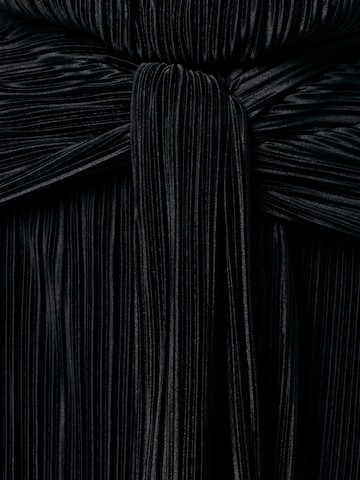 Rochie 'Zarina' de la Sável pe negru