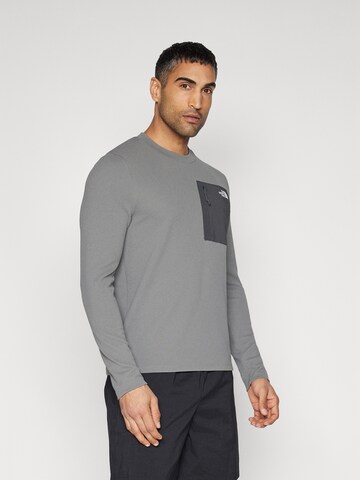 THE NORTH FACE Μπλουζάκι 'KECHA' σε γκρι: μπροστά