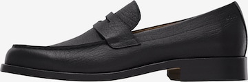 BOSS - Mocassins 'Tayil-L' em preto: frente
