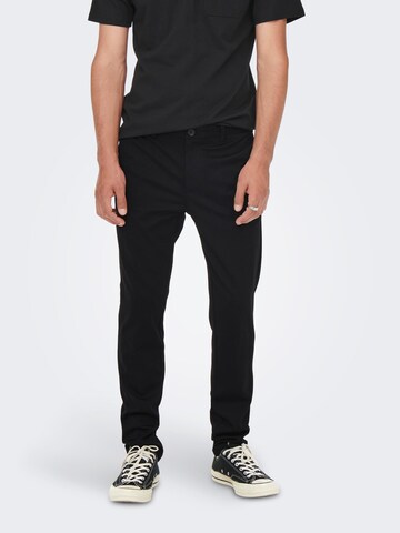 Regular Pantalon chino 'Markus' Only & Sons en noir : devant