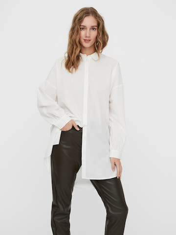 Chemisier 'Bina' VERO MODA en blanc : devant