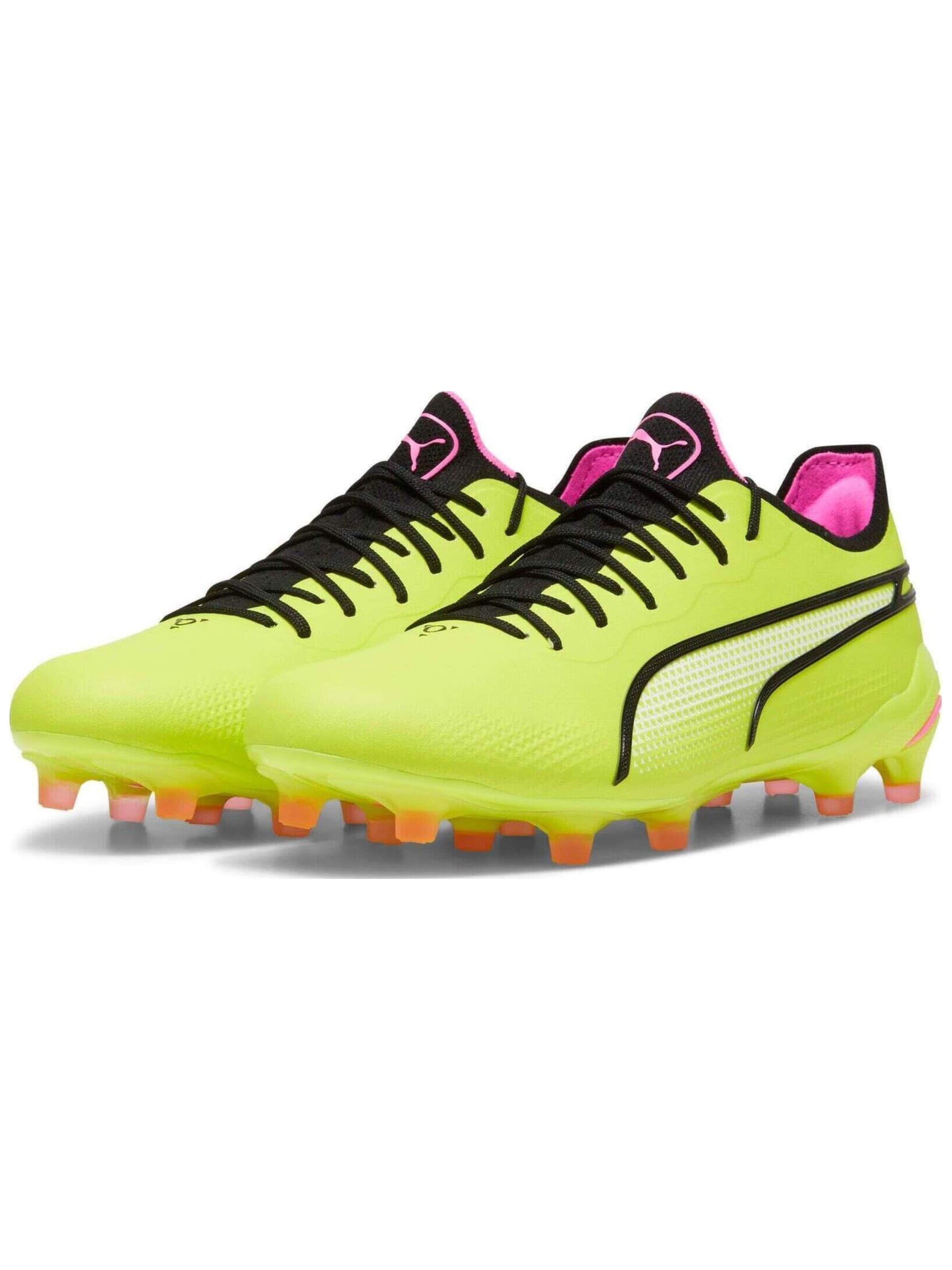 PUMA Soccer shoe 'Puma King Ultimate FG AG' in Green