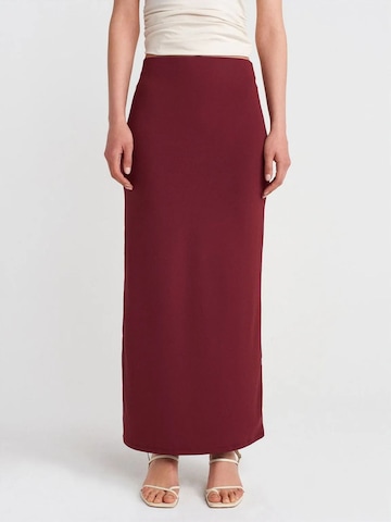Dilvin Skirt in Red