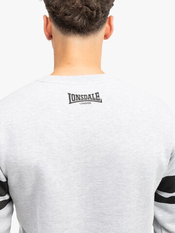 LONSDALE - Sudadera ' GLESPIN ' en gris
