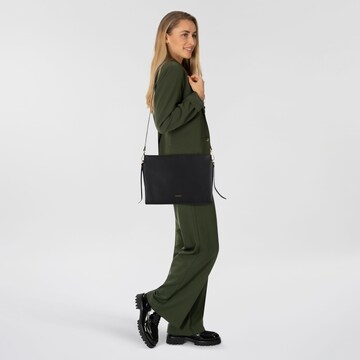 Coccinelle Handtasche 'Boheme' in Schwarz